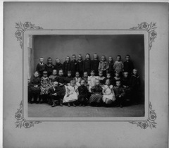 31ChildrenFramedPhoto