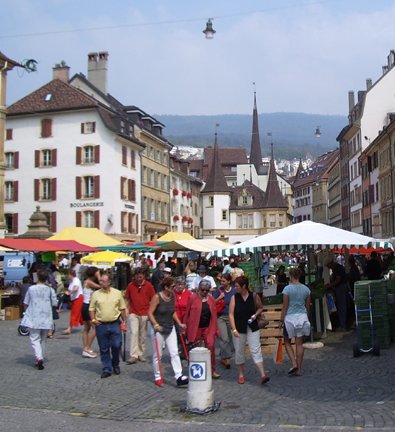 Place-des-Halles-Sq-3CU