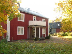 Holmquist Home Exterior 1